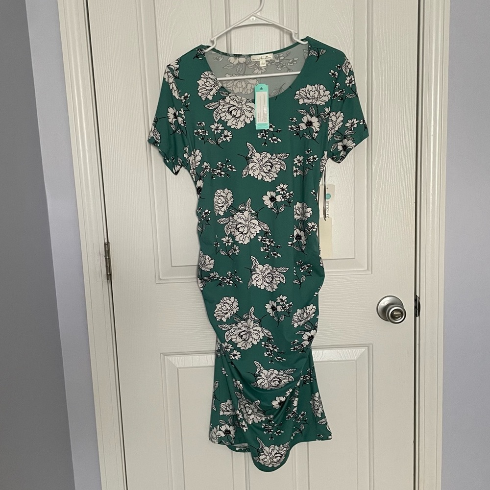NWT- Short Sleeve Fitted Maternity Dress